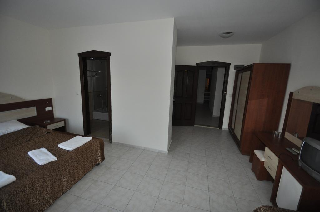 Ado Beach Hotel Turgutreis Exterior foto